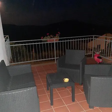 Annina House بيت للعطل سانتا فيورا